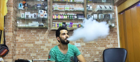 UK-based review finds youth vaping linked to increased health risks, future smoking