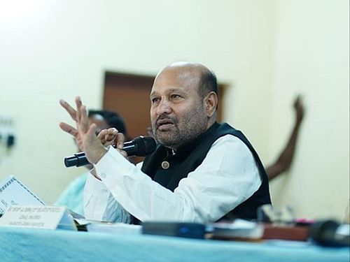 Congress leadership row: Dy CM Shivakumar will become K’taka CM on Jan 6 or 9, says legislator Iqbal Hussain