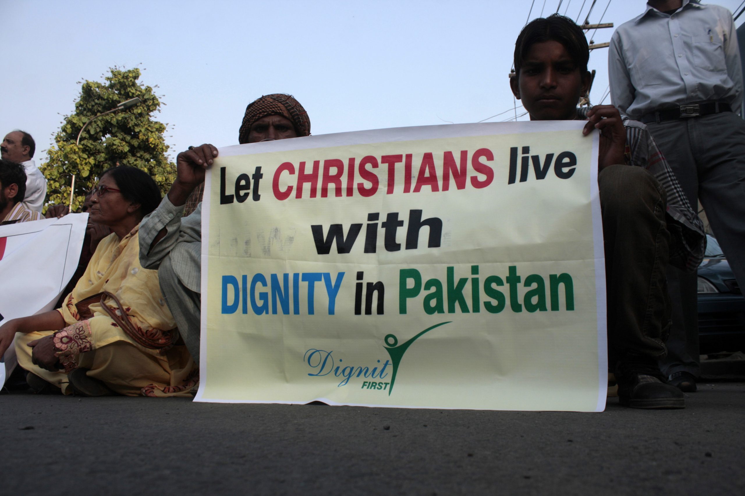 Minorities in Pakistan face discrimination, violence, legal constraints: Report