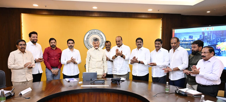 Andhra Pradesh CM calls for developing island tourism
