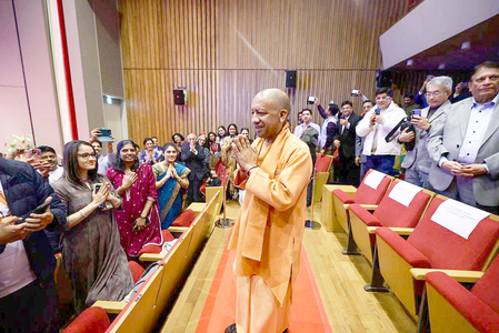 CM Yogi Adityanath gets grand reception from Indian diaspora in Japan