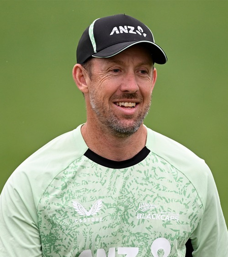 New Zealand assistant coaches Ronchi, Oram granted leave for PSL stint