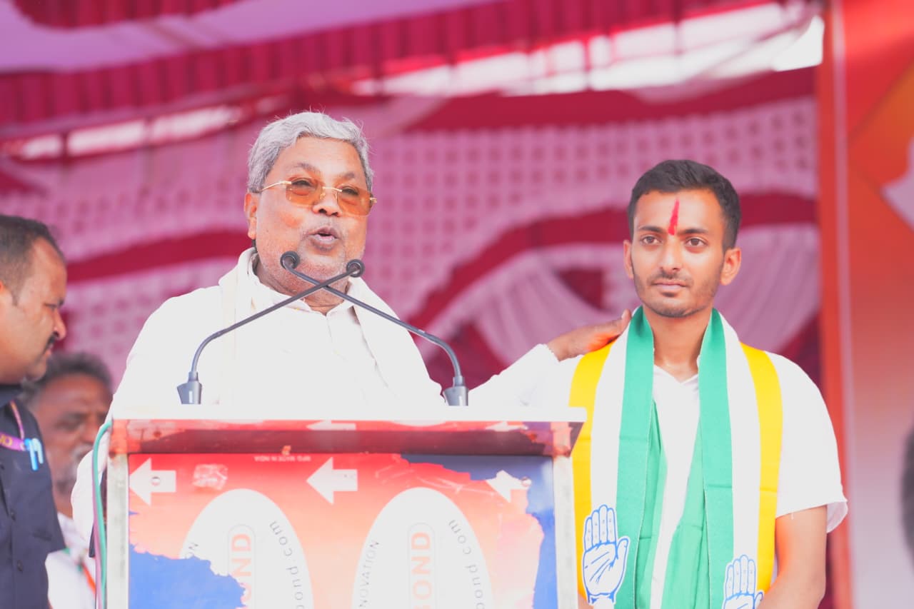 K’taka bypolls: CM Siddaramaiah campaigns in Davanagere, asserts strong finances and confident of victory