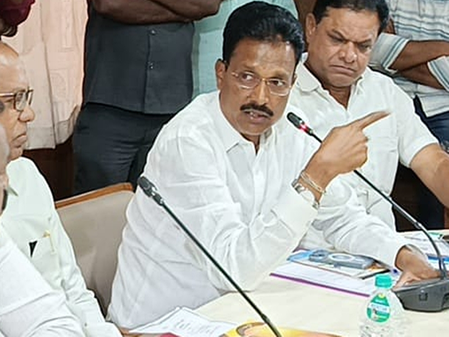 K’taka: Ballari Congress MP flags large-scale illegal iron ore transport