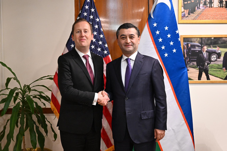 Uzbekistan's Foreign Minister holds discussions with US Ambassador Gor