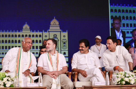 ಕಾಂಗ್ರೆಸ್ ಸಚಿವರಿಗೆ ಖಾತೆ ಹಂಚಿಕೆ ಶೀಘ್ರ: ಹೈಕಮಾಂಡ್ ಚರ್ಚೆ