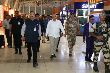 ಗುಜರಾತ್ ಸಿಎಂ ಪಟೇಲ್ ಅಮೆರಿಕ, ಕೆನಡಾ ಪ್ರವಾಸಕ್ಕೆ ತೆರಳಿದರು