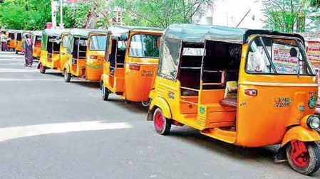 ಚೆನ್ನೈನಲ್ಲಿ ಆಟೋ ಚಾಲಕರ ಮೆರವಣಿಗೆ: ದರ ಪರಿಷ್ಕರಣೆಗೆ ಆಗ್ರಹ