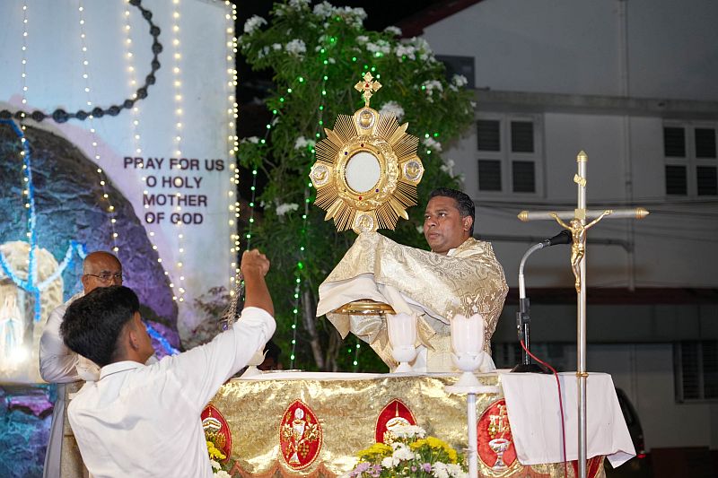 ಜೆಪ್ಪು ಸಂತ ಆಂತೋನಿ ಆಶ್ರಮದಲ್ಲಿ ರೋಸರಿ ಮಾತೆಯ ಹಬ್ಬ ಆಚರಣೆ