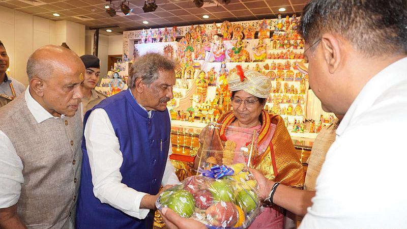 Governor Dr. Sudha Yadav Visits Sri Sharada Temple with Minister K.J. George